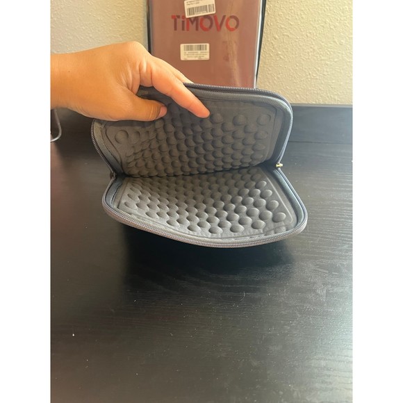 iPad Pro Case and sleeve - Picture 3 of 10